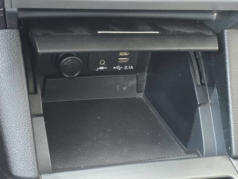 Used 2019 Subaru Legacy 2.5i Premium AWD/4WD image 16
