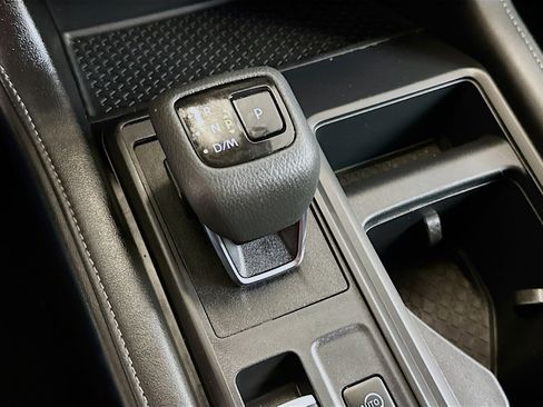 Used 2024 Nissan Pathfinder S w/ Cargo Package image 24