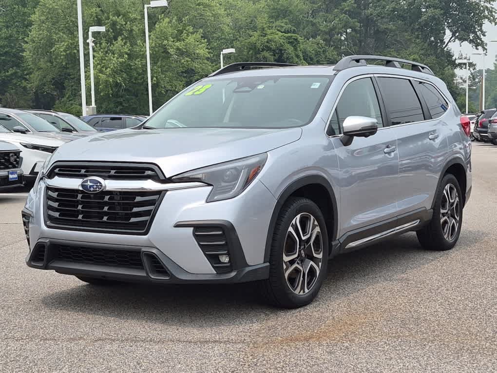 Used 2023 Subaru Ascent Limited w/ Technology Package AWD/4WD image 1