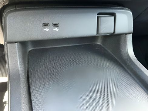 Certified 2024 Honda Prologue EX image 24