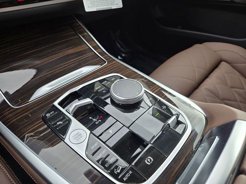 New 2026 BMW X7 xDrive40i image 23