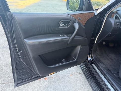 Used 2017 INFINITI QX80 4WD w/ All Season Package image 20