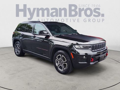 Used 2022 Jeep Grand Cherokee Trailhawk w/ ADV Protech Group II AWD/4WD image 1