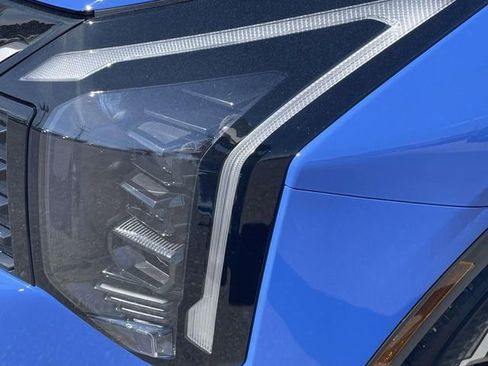 New 2026 Kia Sportage EX FWD image 12