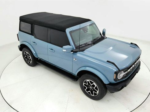 Used 2022 Ford Bronco Outer Banks image 19