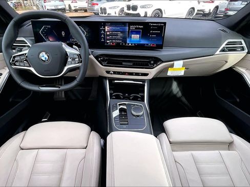 Used 2025 BMW 330i Sedan w/ Premium Package image 14