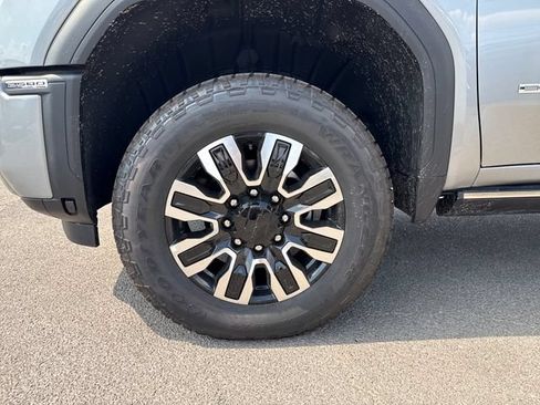 New 2026 GMC Sierra 2500 Denali Ultimate AWD/4WD image 10