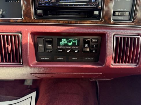 Used 1993 Buick Roadmaster Estate image 32