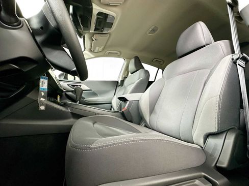 Certified 2025 Subaru Impreza 2.0i image 18