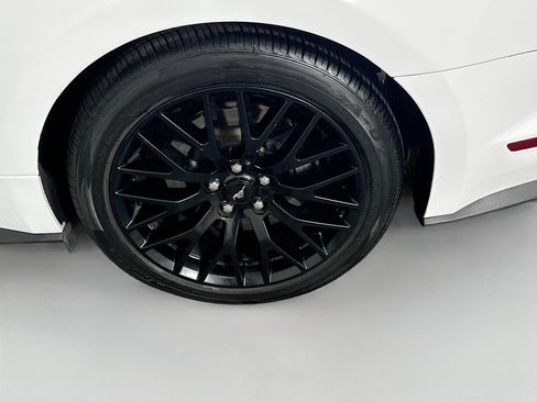 Used 2017 Ford Mustang GT Premium w/ GT Performance Package RWD image 11