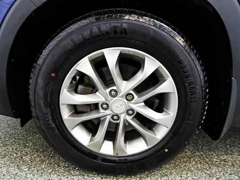 Used 2020 Hyundai Santa Fe SEL AWD/4WD image 18