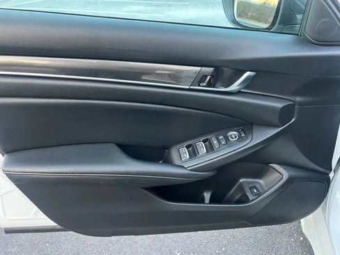 Used 2021 Honda Accord Sport image 25