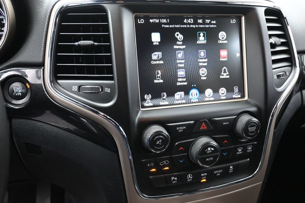 Used 2016 Jeep Grand Cherokee Laredo 75th Anniversary AWD/4WD image 26