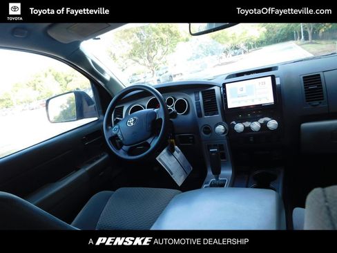 Used 2012 Toyota Tundra 4x4 CrewMax w/ SR5 Pkg image 6