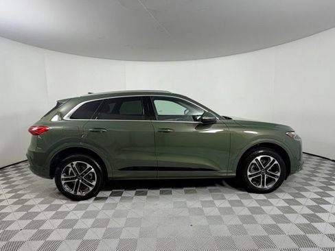 Certified 2025 Audi Q5 Premium w/ Convenience Package AWD/4WD image 9