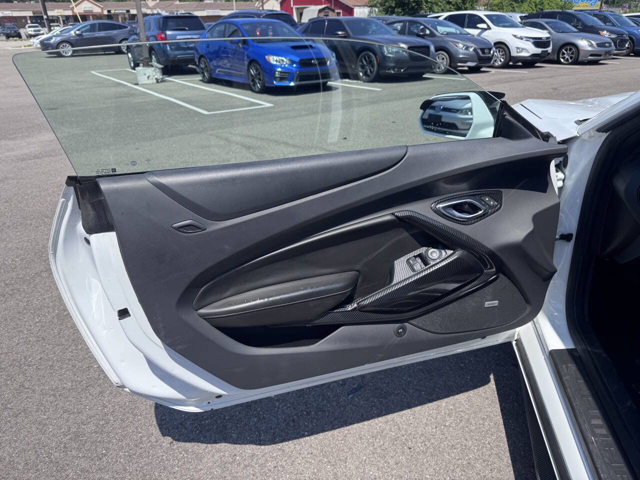 Used 2017 Chevrolet Camaro LT w/ Technology Package RWD image 10