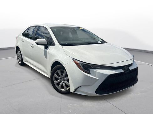 Used 2020 Toyota Corolla LE FWD image 4