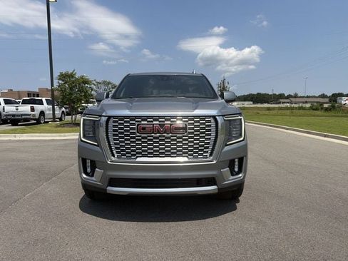 Used 2023 GMC Yukon Denali RWD image 8