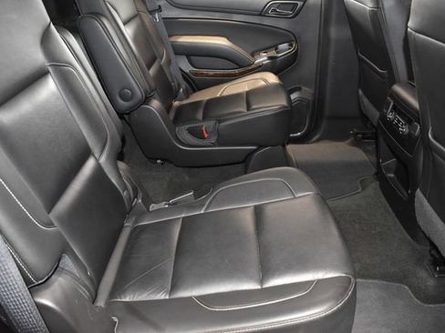 Used 2018 Chevrolet Tahoe LT w/ Luxury Package AWD/4WD image 12