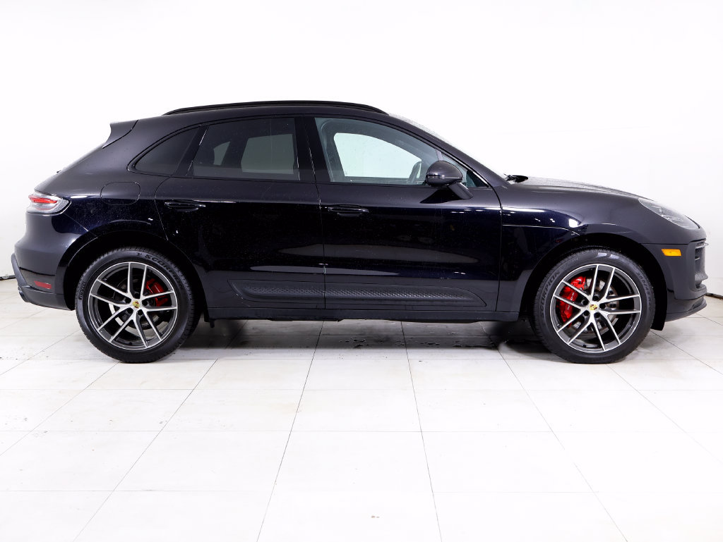 Certified 2025 Porsche Macan S w/ Premium Package Plus AWD/4WD image 29