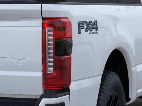 New 2026 Ford F250 Lariat w/ Black Appearance Package image 21