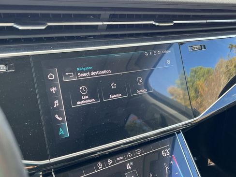 Used 2022 Audi Q7 Premium Plus image 21