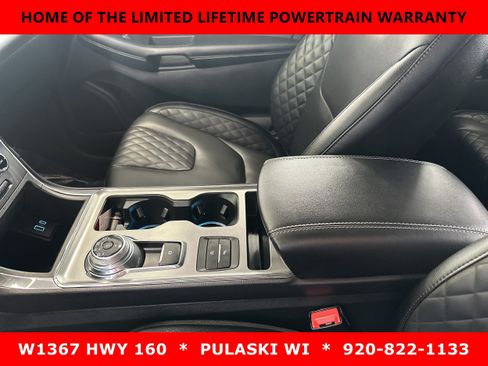 Used 2024 Ford Edge Titanium w/ Equipment Group 301A AWD/4WD image 13