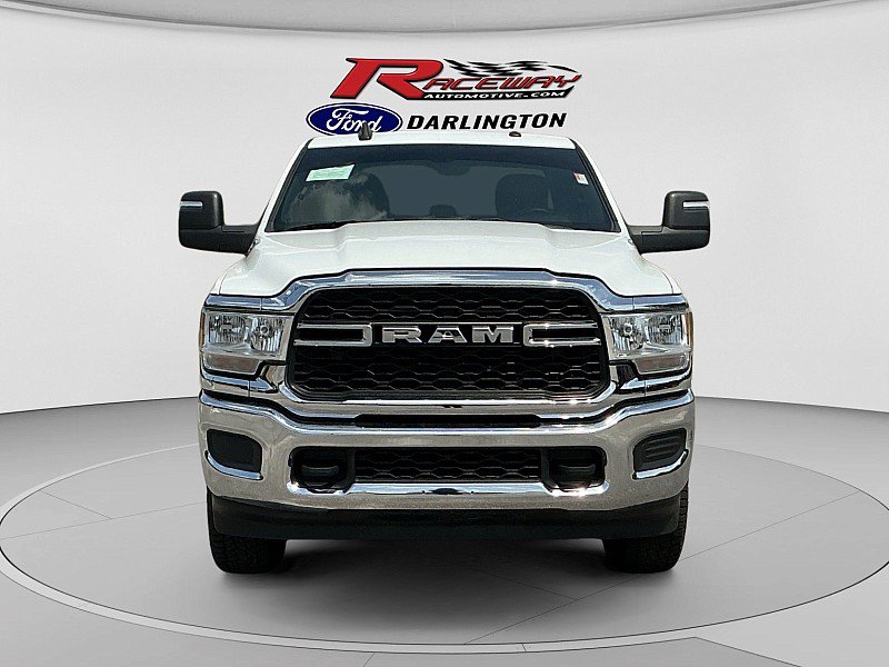 Used 2024 RAM 2500 Tradesman w/ Chrome Appearance Group AWD/4WD image 8