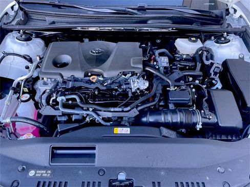 Used 2025 Toyota Camry LE image 25