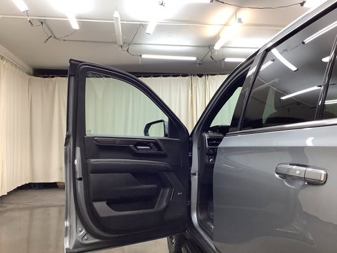 New 2026 GMC Yukon XL Elevation image 13