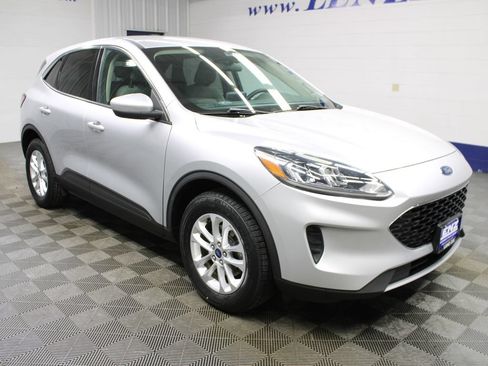Used 2020 Ford Escape SE AWD/4WD image 3