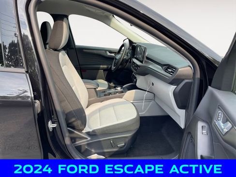 New 2024 Ford Escape Active w/ Tech Pack #2 AWD/4WD image 17