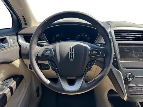 Used 2018 Lincoln MKC Premiere FWD image 12