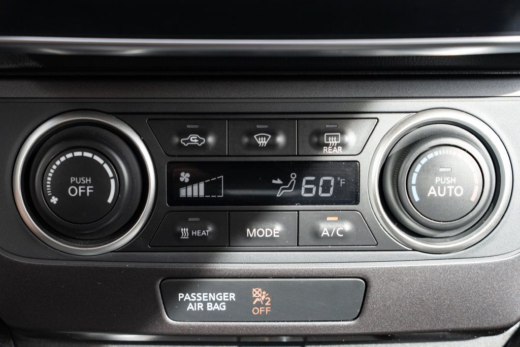Used 2025 Nissan Leaf S FWD image 18