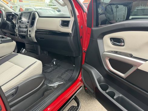 Used 2021 Nissan Titan SV w/ Accessory Utility Package AWD/4WD image 18