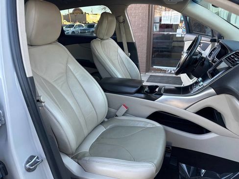 Used 2020 Lincoln Nautilus FWD w/ Equipment Group 101A image 13