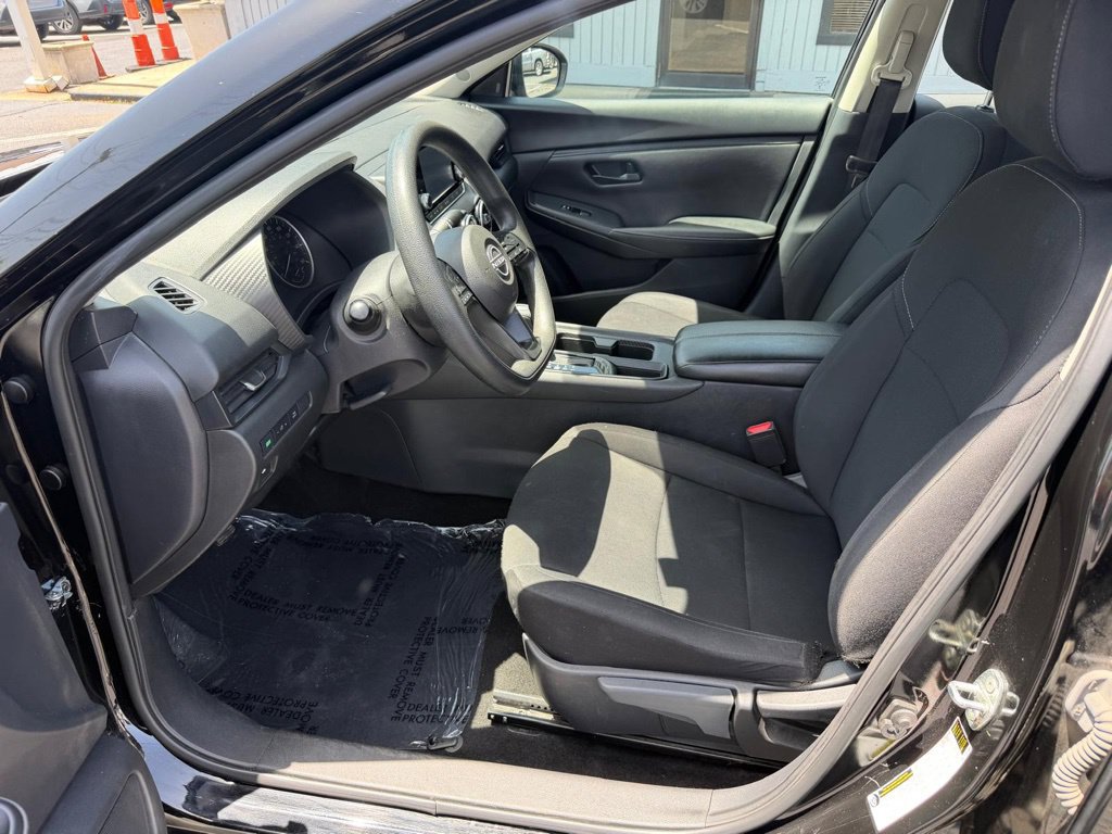 Used 2024 Nissan Sentra S FWD image 11