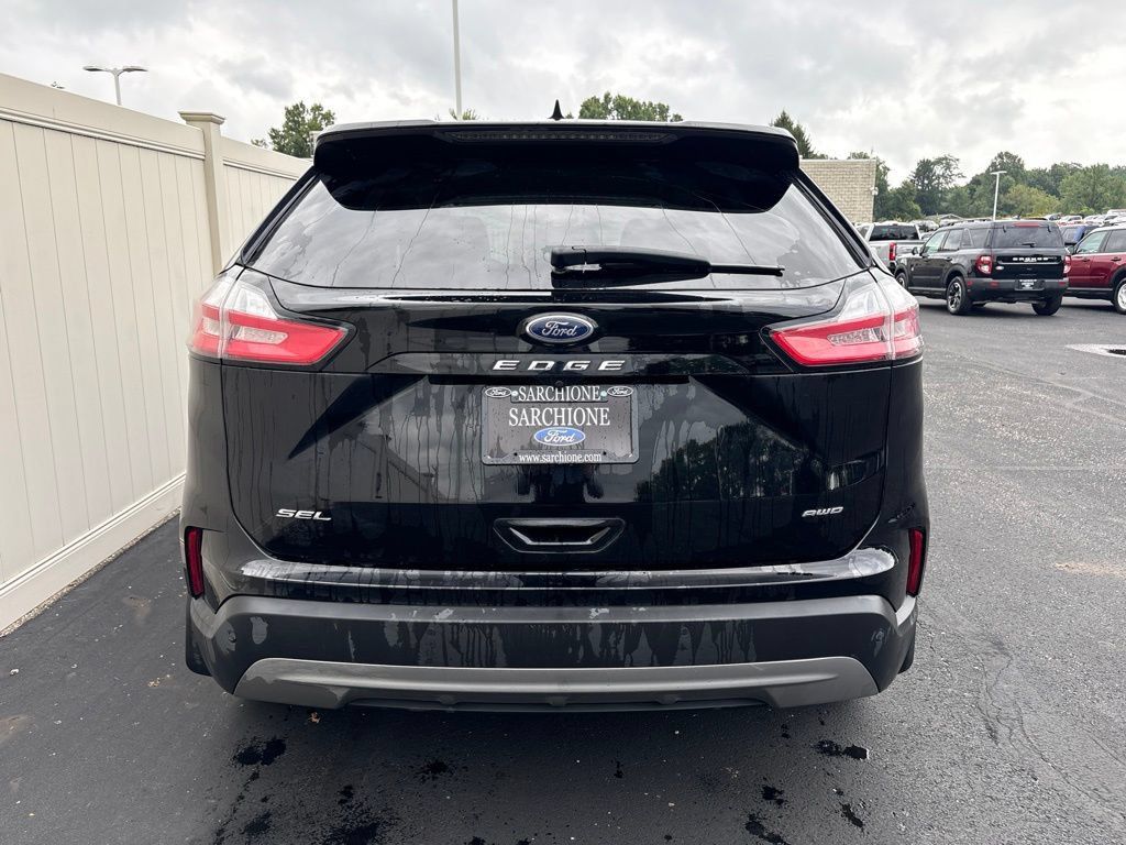 Used 2023 Ford Edge SEL AWD/4WD image 4