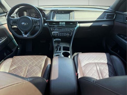 Used 2018 Kia Optima SX w/ Technology Package FWD image 2