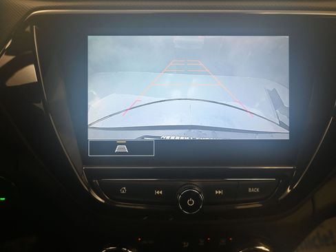 Used 2023 Chevrolet TrailBlazer RS w/ Sun and Liftgate Package image 16