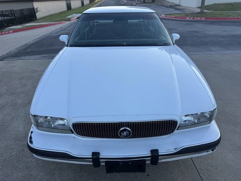 Used 1995 Buick Le Sabre Custom image 2