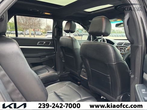 Used 2016 Ford Explorer XLT w/ Equipment Group 202A image 13