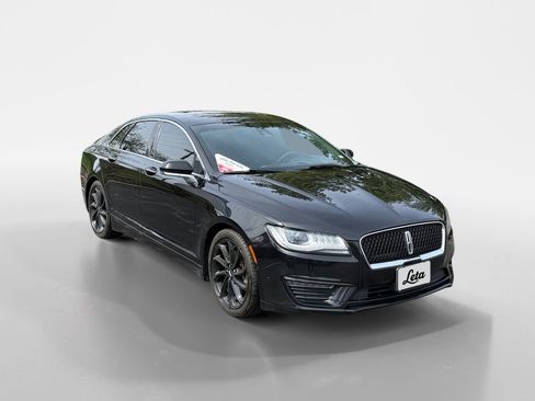 Used 2020 Lincoln MKZ Reserve w/ Monochromatic Package FWD image 2