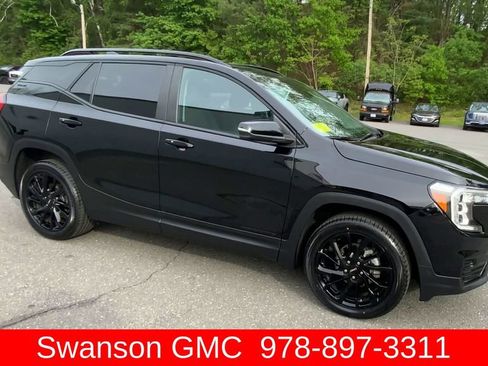 Certified 2023 GMC Terrain SLE w/ Driver Convenience Package AWD/4WD image 2