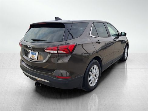 Used 2023 Chevrolet Equinox LT image 5