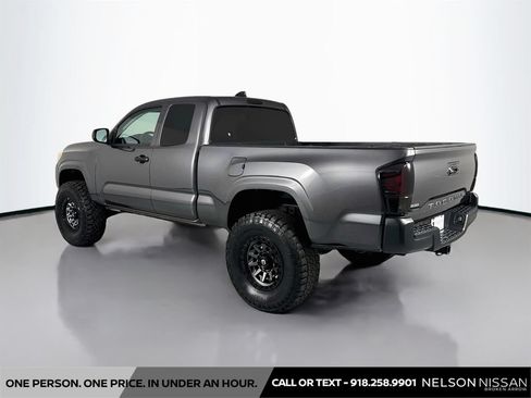 Used 2020 Toyota Tacoma SR RWD image 7
