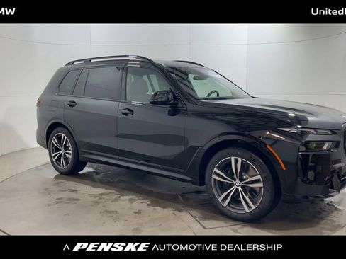 Used 2026 BMW X7 M60i image 2