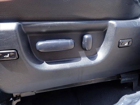 Used 2010 Toyota Tundra Limited AWD/4WD image 14