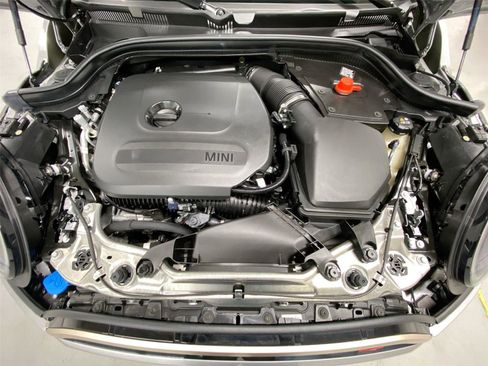 Certified 2025 MINI Cooper S image 22