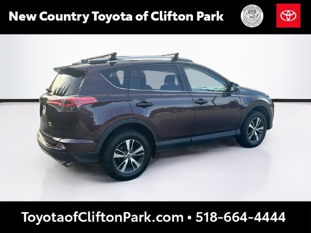 Used 2018 Toyota RAV4 XLE AWD/4WD image 7